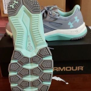 Under Armour Shoes size 8.5 “Strive 6”
